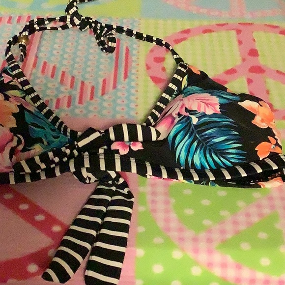 RINGO bikini top black white with beautiful colored flowers on it size medium - Picture 2 of 11